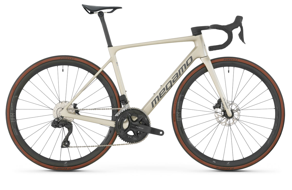 Megamo Raise 15 2026 Silver Ash